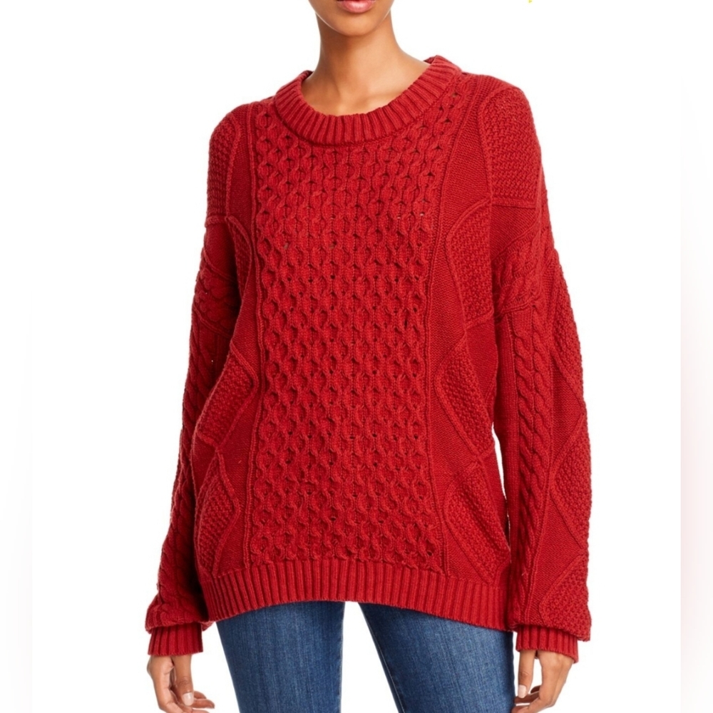 AQUA Women's red Textured Crew‎ Neck Sweater Size small S